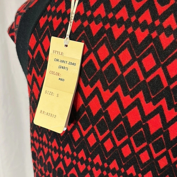 NWT black & red geometric print Aryeh dress size small - Picture 3 of 4